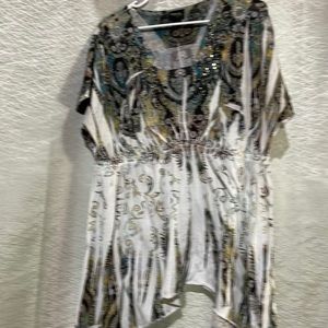 Blouse with short sleeves